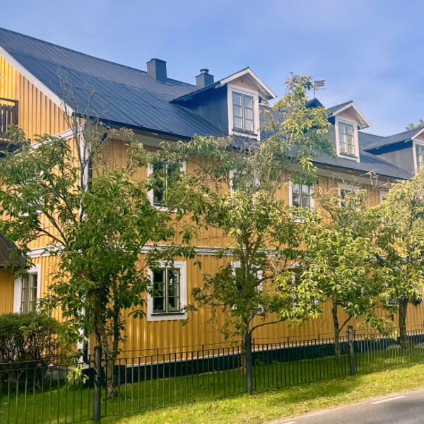 StrandLogiet Ljugarn byggnad
